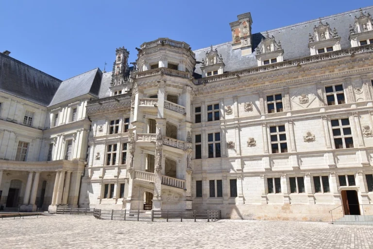 chateau de blois à visiter en angers