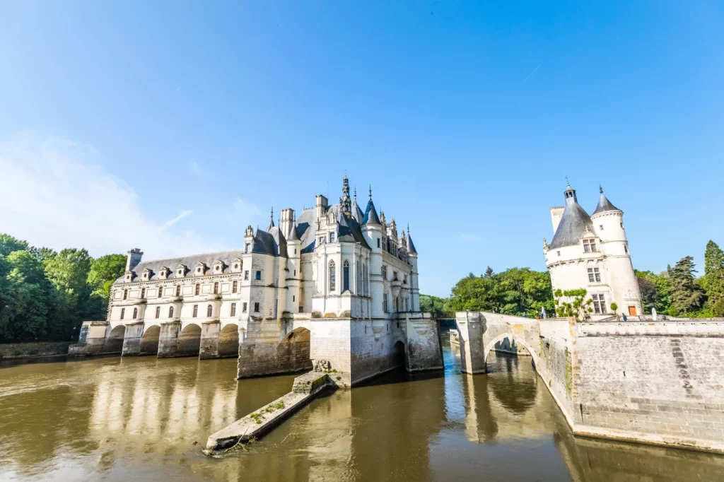 chateau loire et ses douves