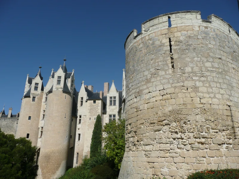 remparts du chateau et de la ville de Montreuil Bellay resultat